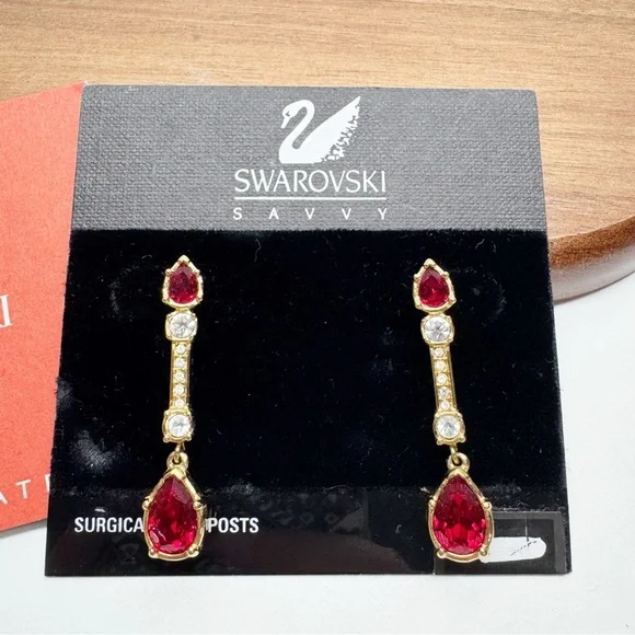 Swarovski Swan Red Crystal Drop Earrings Surgical Steel Posts - Picture 2 of 6